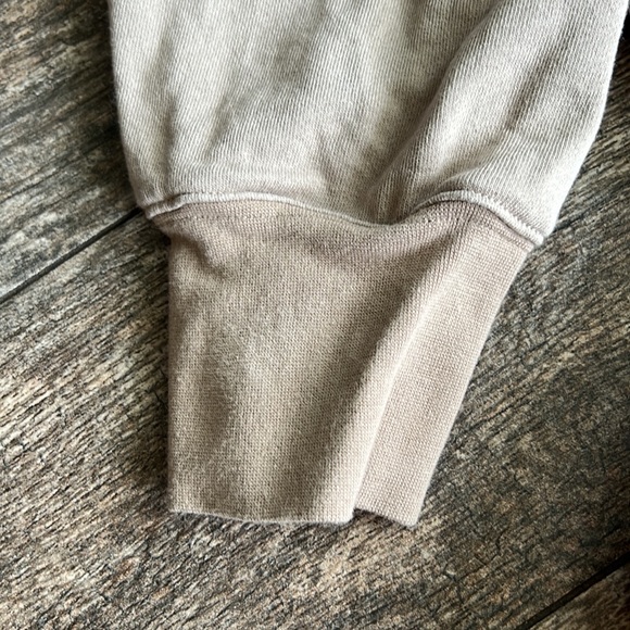 Wishlist tan sweatshirt - Picture 3 of 13